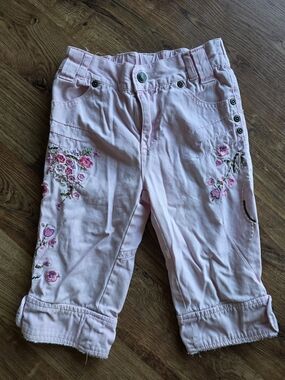 Kids MARY-KATE & ASHLEY Floral Embroidered Pink Capri Pants